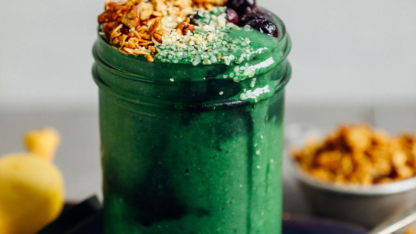 طرز تهیه اسموتی اسپیرولینا